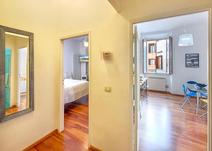 Ele Apartment *