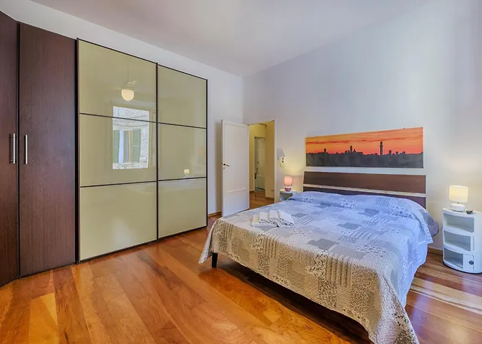 Ele Apartment
